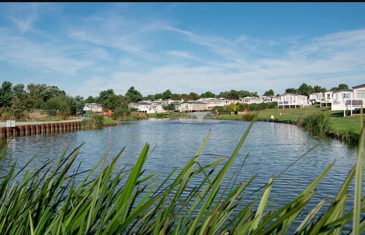 הוילה Tunstall  Caravan Holidays At Sand Le Mere מראה חיצוני תמונה